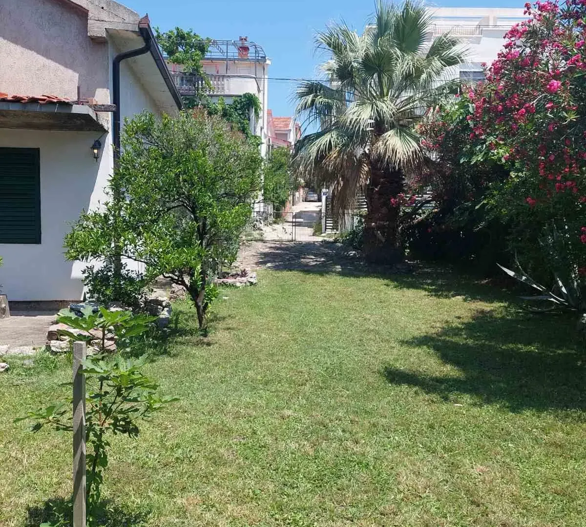 Sale, house, 85m², Bar, Crna Gora