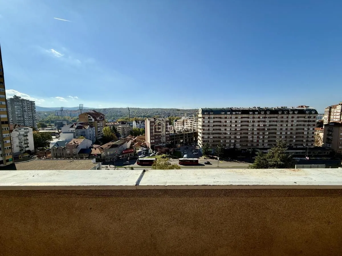 Izdavanje, trosoban stan, 75m², Crveni Pevac, Niš