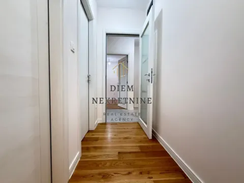 Rent, two bedroom apartment, 72m², Central Point, Podgorica - image 6