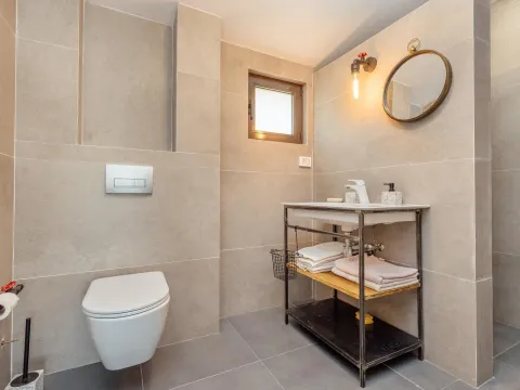 Sale, house, 300m², Kostanjica, Kotor - image 23