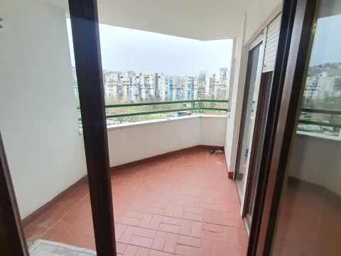 Prodaja, trosoban stan, 105m², Blok 6, Podgorica - image 10