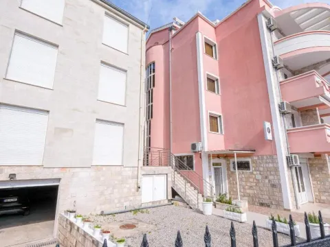 Sale, hospitality venue, 1256m², Podkošljun, Budva - image 2