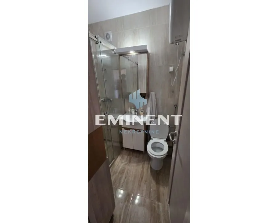 Izdavanje, stan, 57m², Zvezdara Sve Podlokacije, Beograd