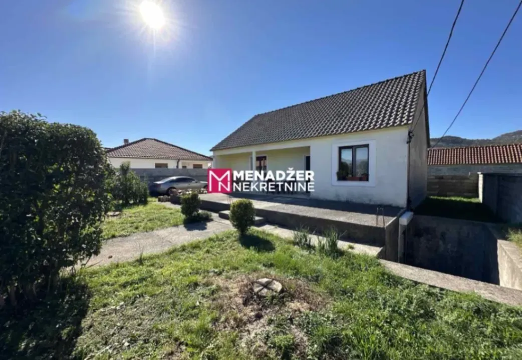 Sale, house, 105m², Farmaci, Podgorica