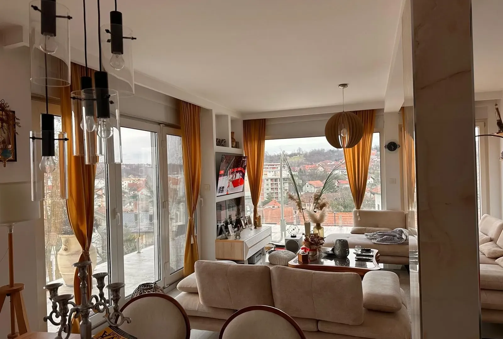 Prodaja, trosoban stan, 117m², Centar, Loznica