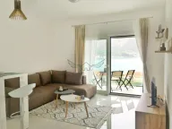 Izdavanje, jednosoban stan, 52m², Dobrota, Kotor - image 3