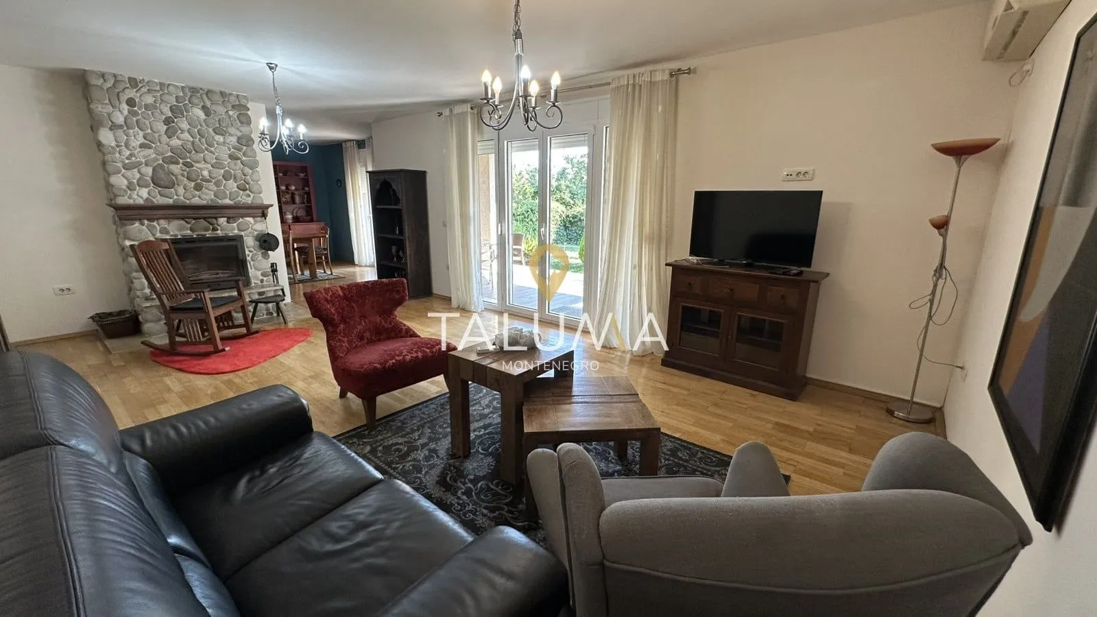 Rent, house, 200m², Tološi, Podgorica