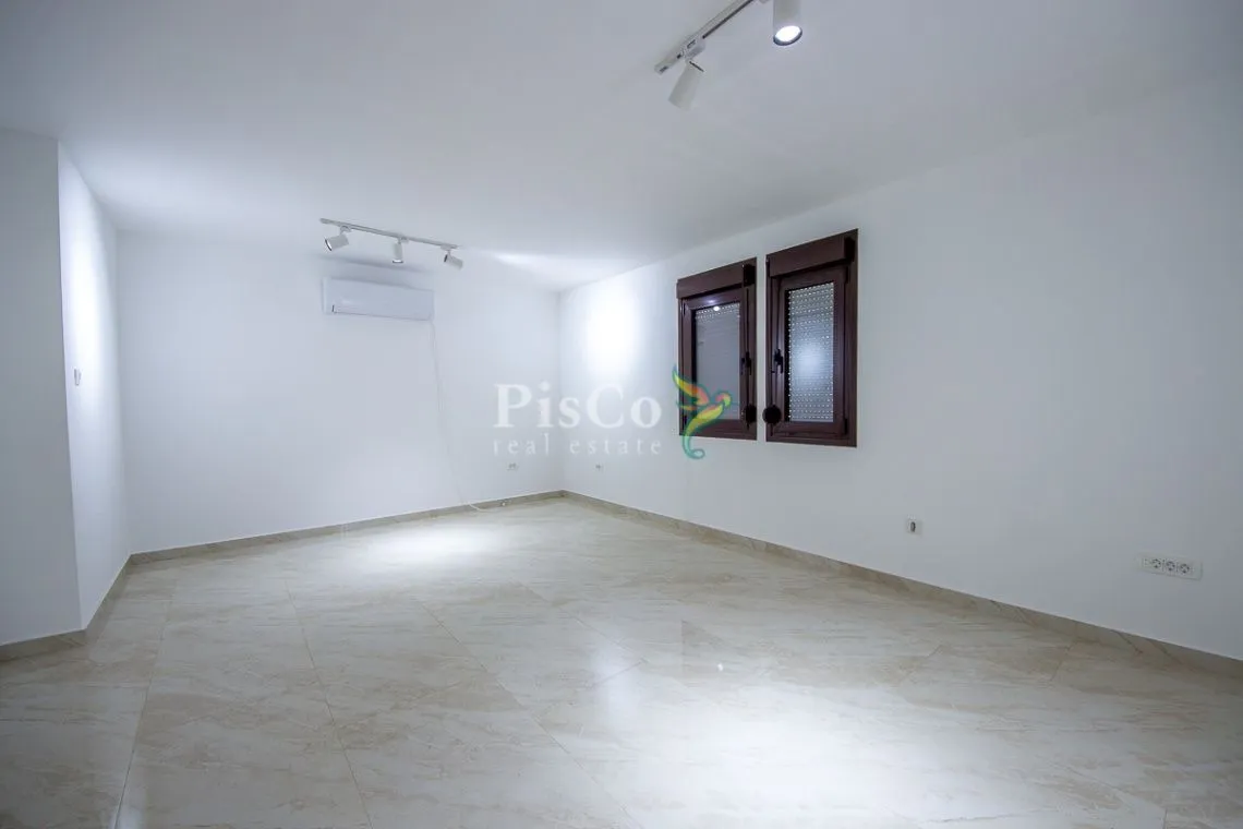 Rent, office space, 90m², Masline, Podgorica