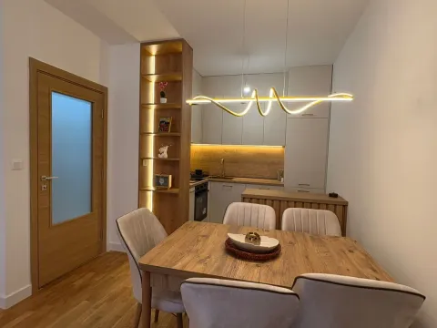 Rent, one bedroom apartment, 48m², Cetinje, Crna Gora - image 3