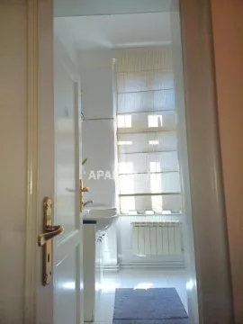 Sale, three bedroom apartment, 90m², Stari Grad, Beograd - image 11