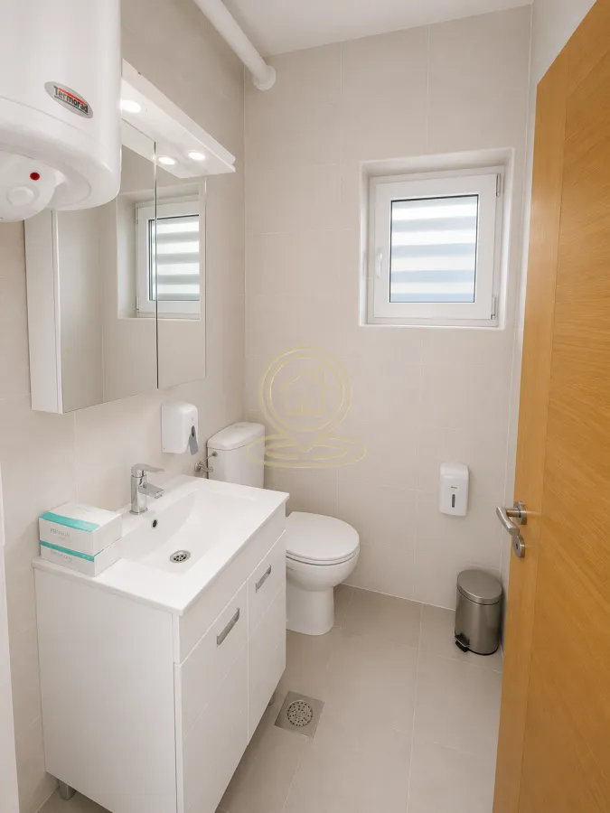 Rent, office space, 65m², Centar, Vrnjačka Banja