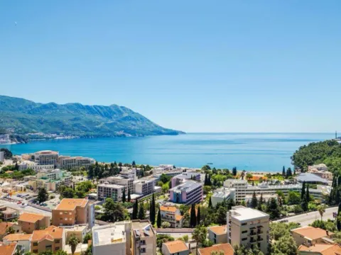 Sale, three bedroom apartment, 186m², Bečići, Budva - image 11