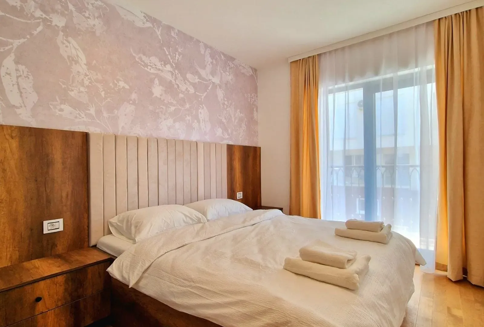 Sale, one bedroom apartment, 53m², Podkošljun, Budva