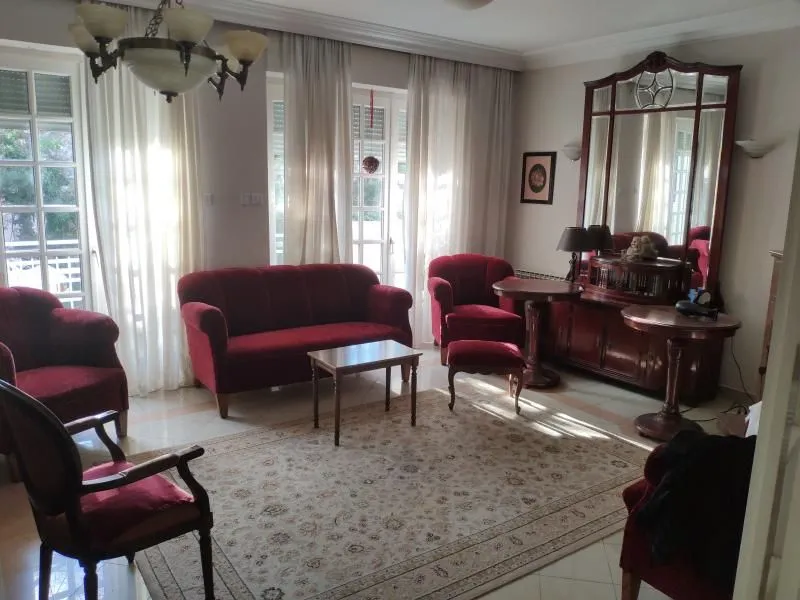Izdavanje, kuća, 450m², Savski Venac, Beograd