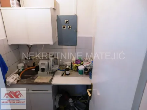 Sale, office space, 50m², Vašarište, Kragujevac - image 9