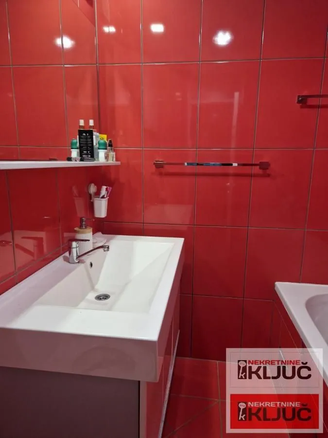 Prodaja, dvosoban stan, 55m², Novo naselje, Novi Sad