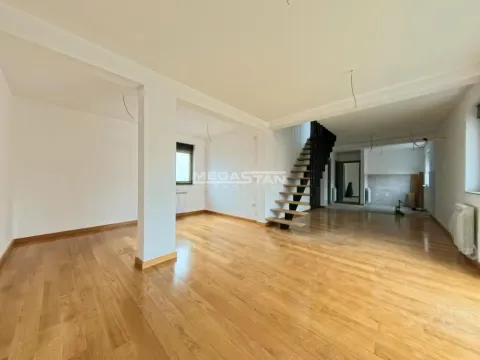 Prodaja, stan, 134m², Autokomanda, Voždovac Sve Podlokacije - image 2