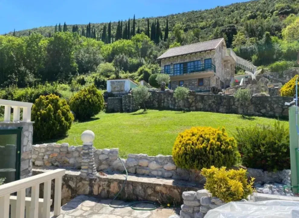 Prodaja, kuća, 273m², Žvinje, Herceg Novi