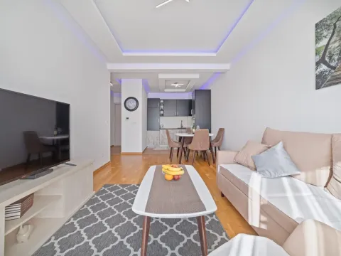 Izdavanje, jednosoban stan, 50m², Budva, Crna Gora - image 7