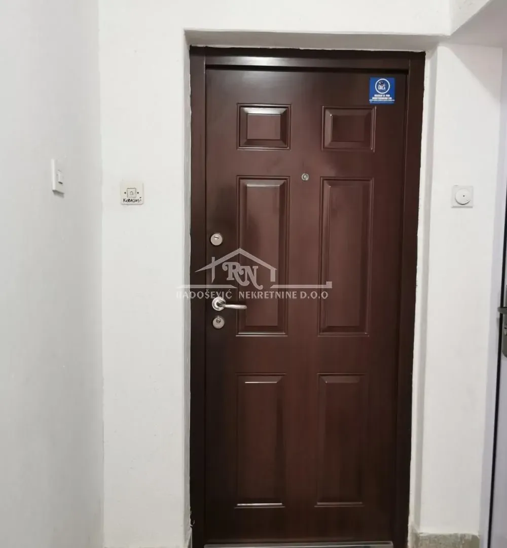 Prodaja, jednosoban stan, 35m², Cerak, Beograd