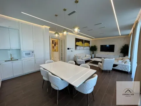 Izdavanje, četvorosoban stan, 120m², Sremska Kamenica, Petrovaradin - image 23