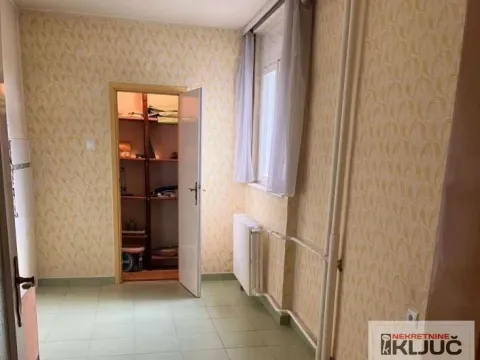 Izdavanje, trosoban stan, 78m², Liman 3, Novi Sad Sve Podlokacije - image 10