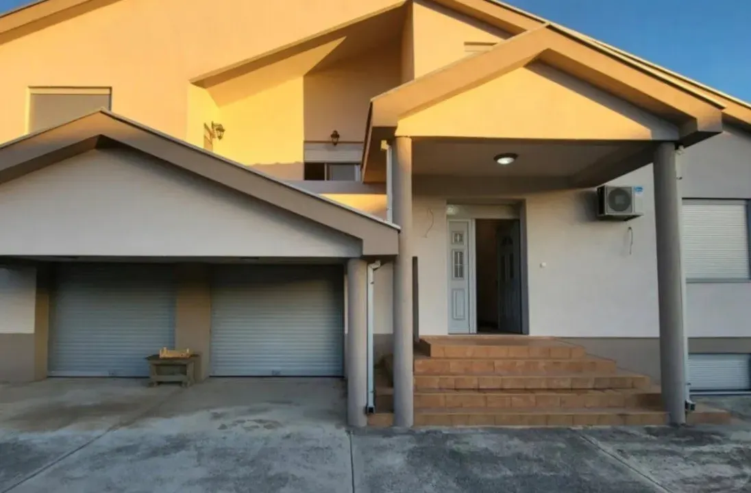 Rent, house, 400m², Donja Gorica, Podgorica