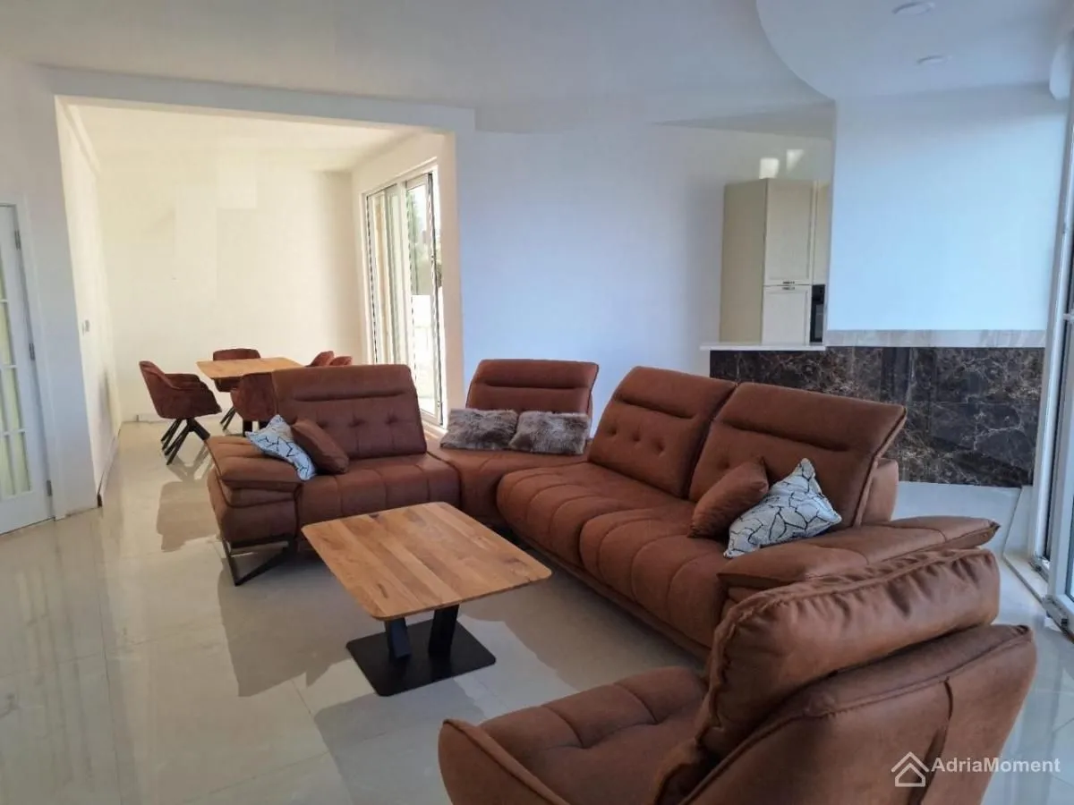 Sale, house, 467m², Krimovica, Kotor