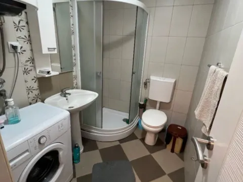 Sale, three bedroom apartment, 80m², Sutomore, Bar - image 8