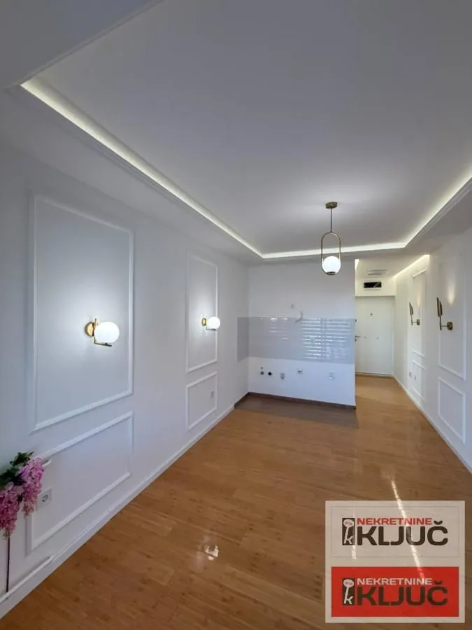 Prodaja, garsonjera, 26m², Socijalno, Novi Sad Sve Podlokacije