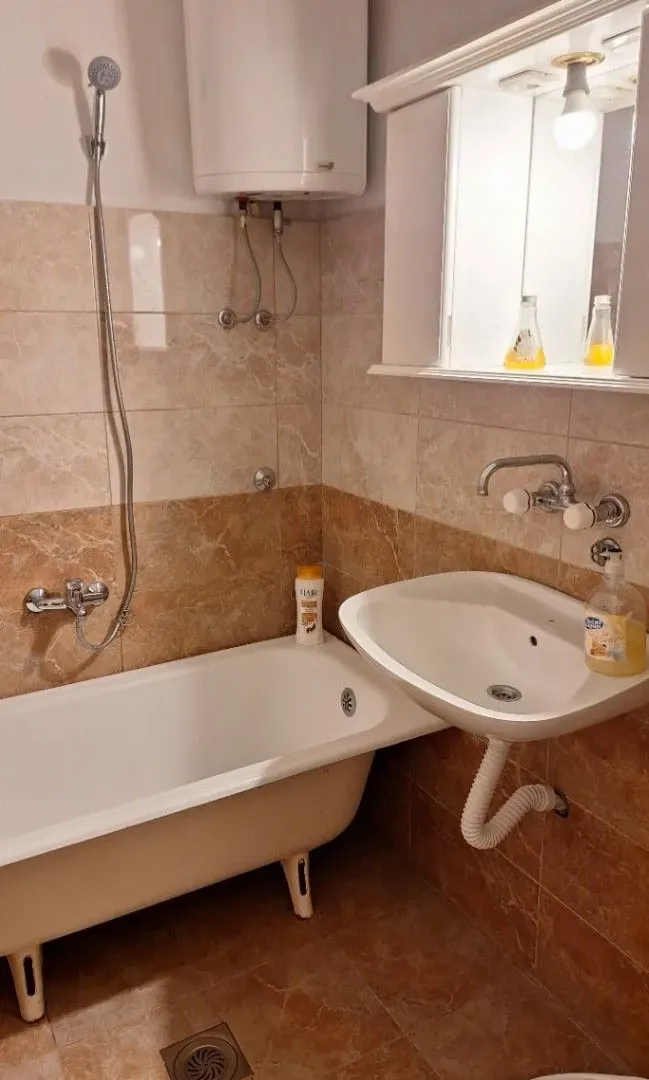 Stan-na-dan, jednosoban stan, 36m², Centar, Nikšić