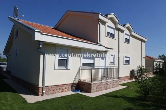 Prodaja, kuća, 254m², Donji Kokoti, Podgorica
