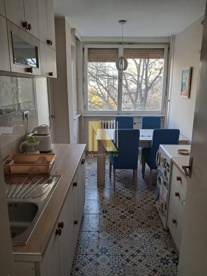 Rent, two bedroom apartment, 53m², Bulevar Oslobodjenja, Novi Sad Sve Podlokacije