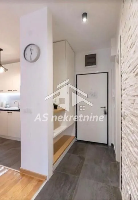 Rent, two bedroom apartment, 43m², Južni Bulevar, Vračar Sve Podlokacije