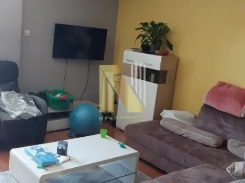Izdavanje, trosoban stan, 70m², Liman 2, Novi Sad Sve Podlokacije - image 5