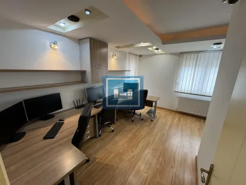 Rent, office space, 46m², Centar, Jagodina - image 10