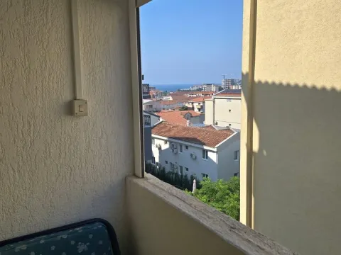 Izdavanje, dvosoban stan, 64m², Budva, Crna Gora - image 2