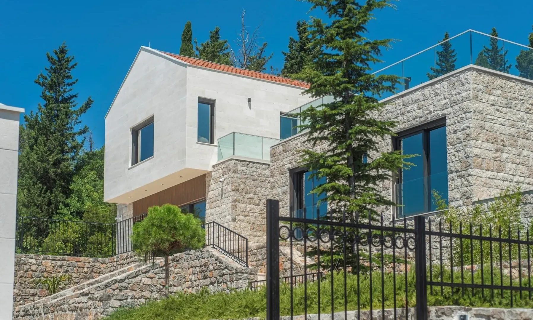 Prodaja, kuća, 558m², Tivat, Crna Gora