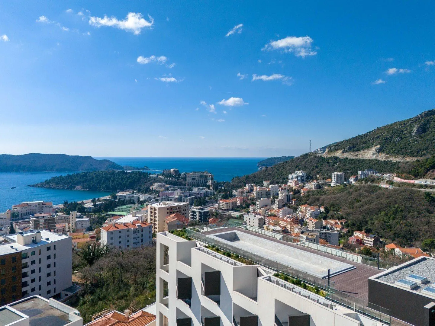 Sale, one bedroom apartment, 60m², Bečići, Budva