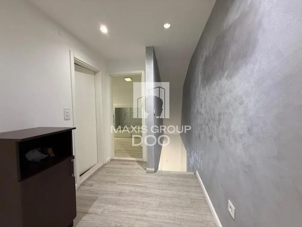 Sale, apartment, 118m², Đeram Pijaca, Beograd