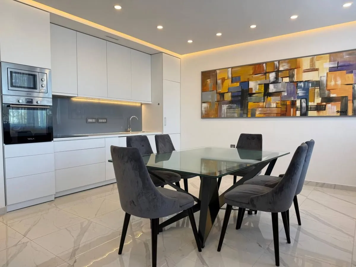 Izdavanje, stan, 98m², Tatarsko brdo, Petrovaradin