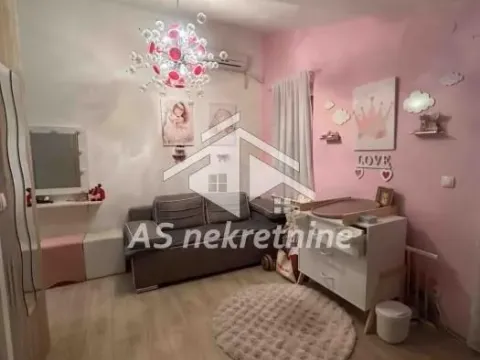 Izdavanje, trosoban stan, 80m², Bogoslovija, Palilula Sve Podlokacije - image 13