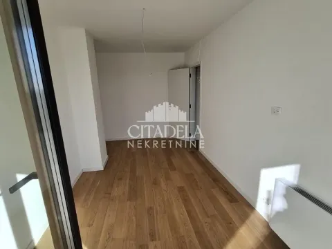 Prodaja, četvorosoban stan, 147m², Čukarica, Beograd - image 7