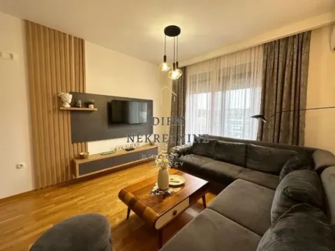 Izdavanje, jednosoban stan, 50m², Ulcinj, Crna Gora - image 11