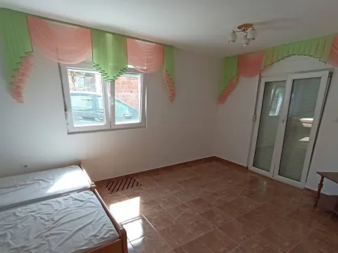 Rent, one bedroom apartment, 60m², Zeleni Pojas, Bar - image 3