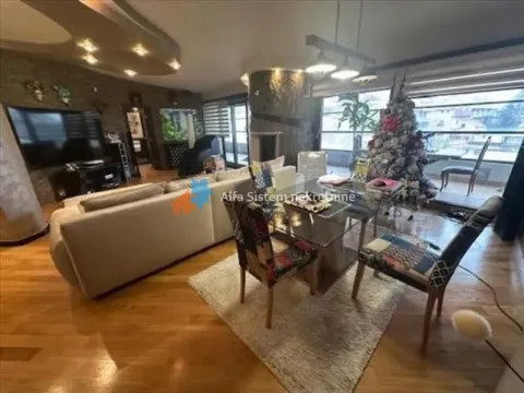 Izdavanje, trosoban stan, 155m², Neimar, Vračar Sve Podlokacije - image 30