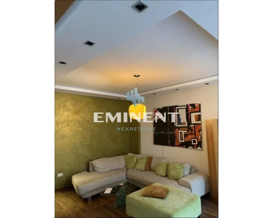Rent, two bedroom apartment, 64m², Kalenić Pijaca, Vračar Sve Podlokacije