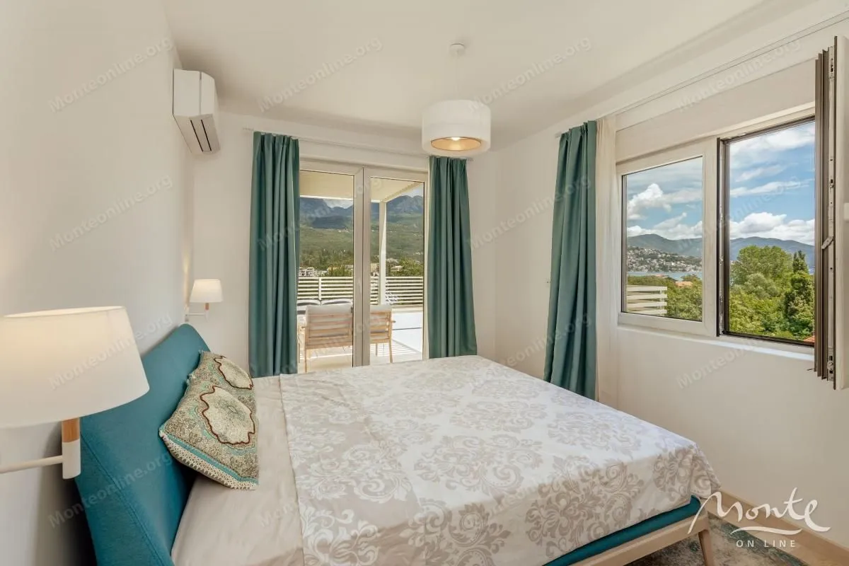 Prodaja, jednosoban stan, 65m², Herceg Novi, Crna Gora