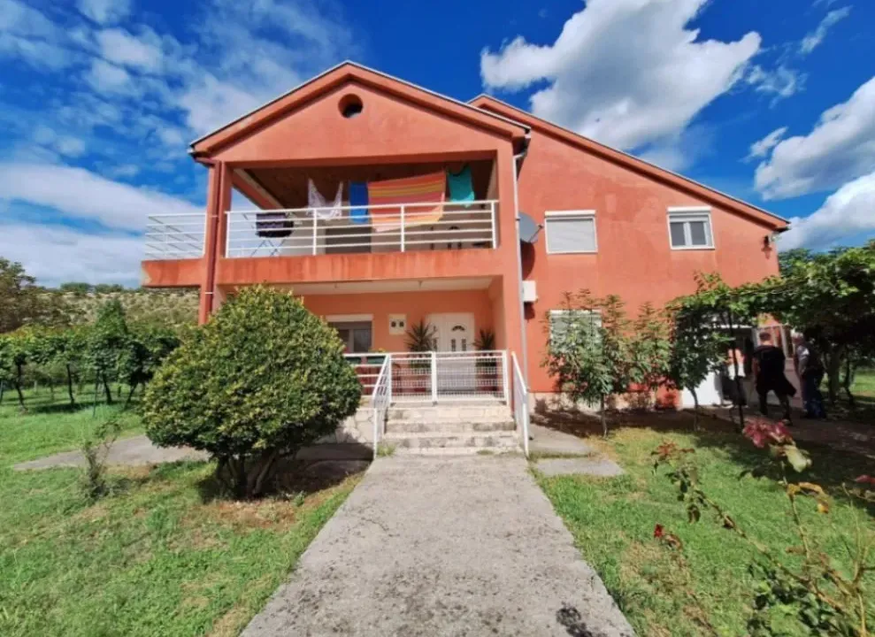 Sale, house, 212m², Danilovgrad, Crna Gora