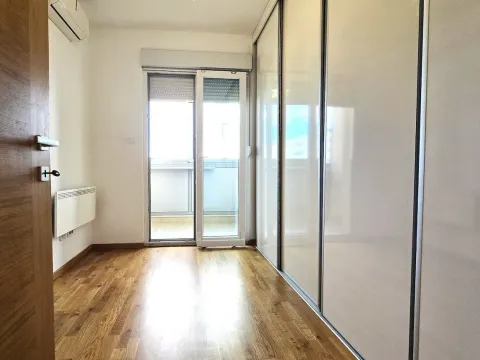 Rent, apartment, 98m², City Kvart, Podgorica - image 16